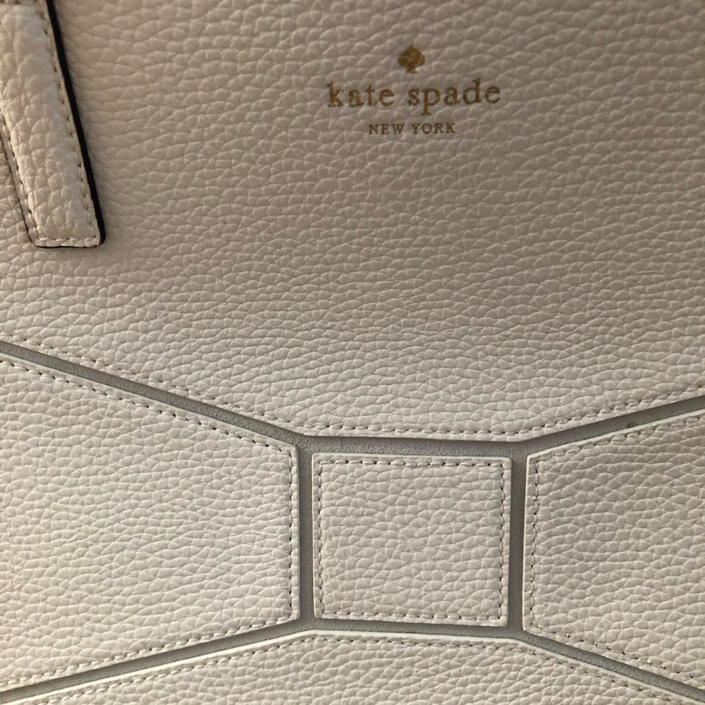 Kate Spade Tote - Picture 5 of 6